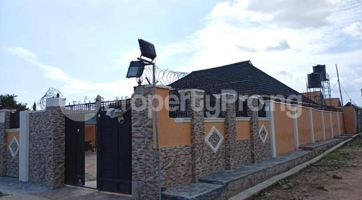 4 bedroom House for sale Akuru Hassan Block Area Elebu Akala Express Ibadan Oyo