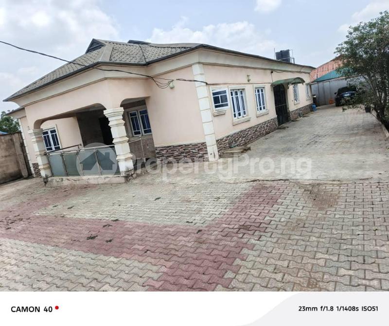 4 bedroom House for sale Orita Merin Elebu Off Akala Express Ibadan Akala Express Ibadan Oyo