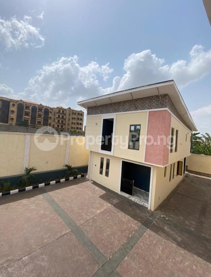 4 bedroom House for sale Adeoyo Ring Road, Ring Rd Ibadan Oyo