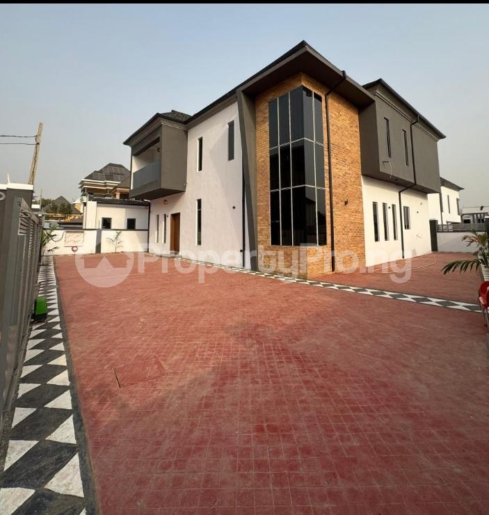 4 bedroom House for sale Carlton Gate Akobo Ibadan Oyo