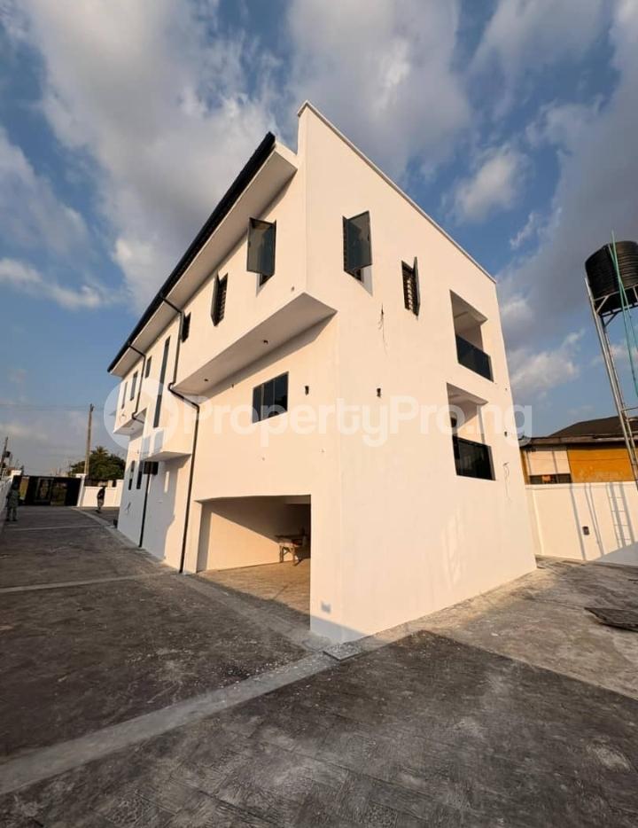 4 bedroom House for sale Palm Gardens Avenue Oluyole Estate Ibadan Oluyole Estate Ibadan Oyo