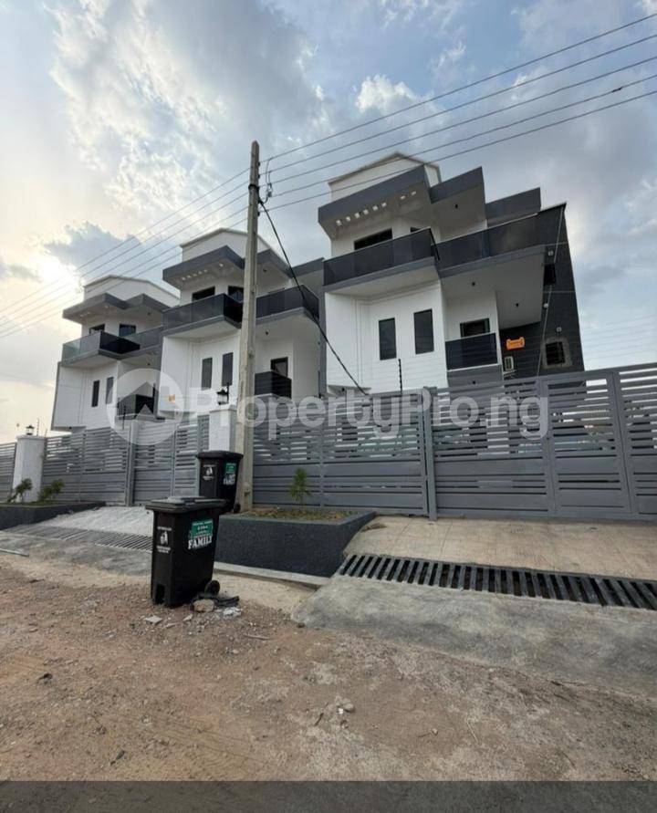 4 bedroom House for sale Carlton Gate Akobo Ibadan Akobo Ibadan Oyo