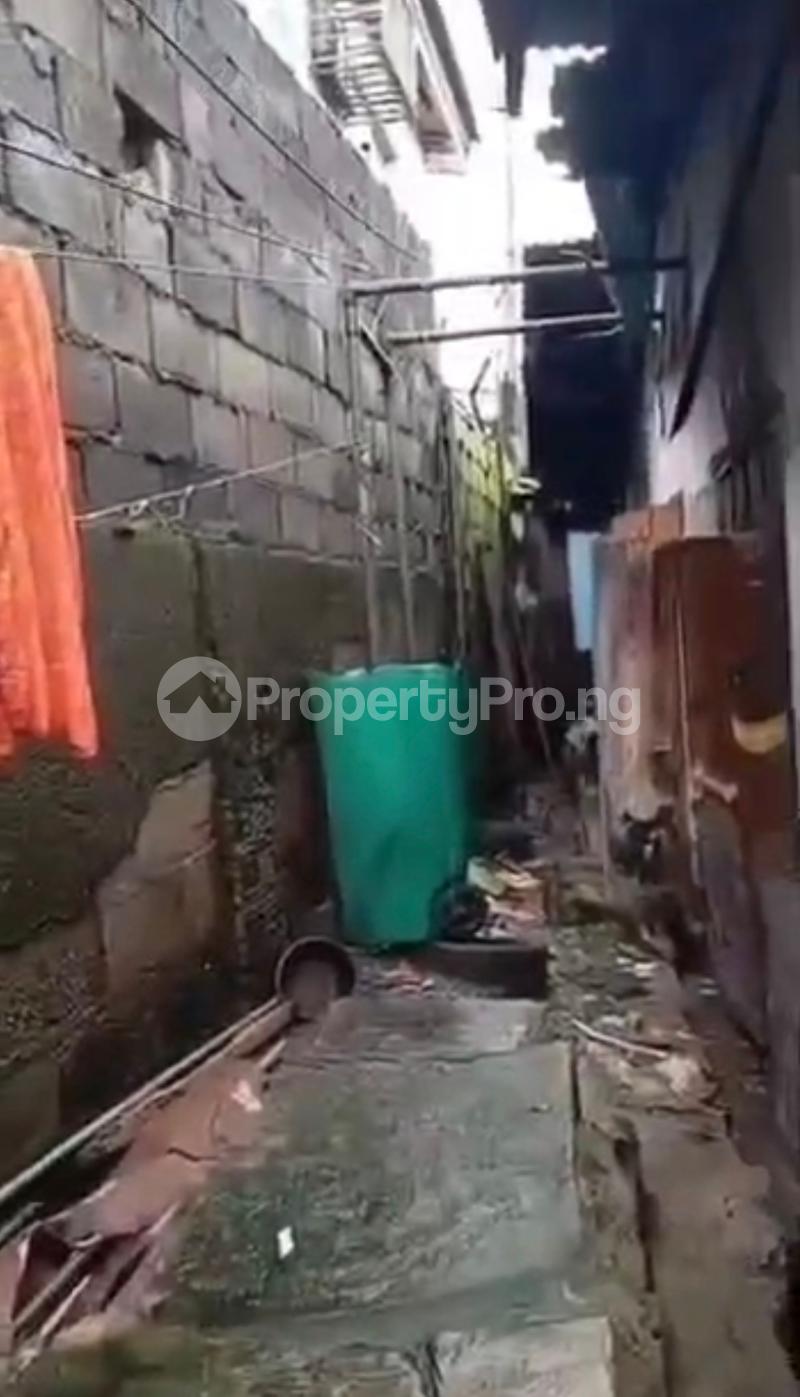 Land for sale Western Avenue Surulere Lagos - 0