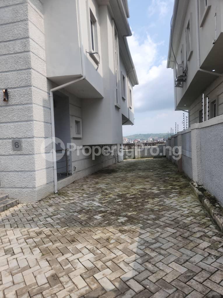 5 bedroom Flat / Apartment for sale Guzape Abuja
