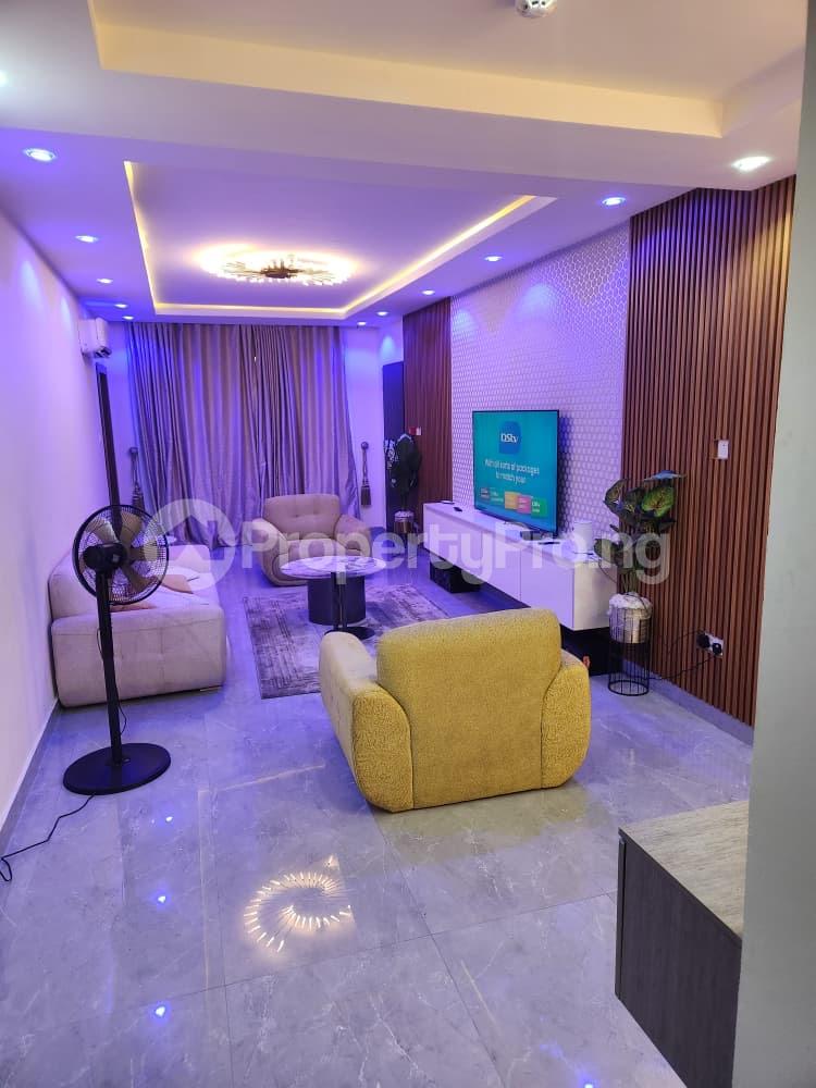 3 bedroom House for sale Hughes Alagomeji Yaba Lagos
