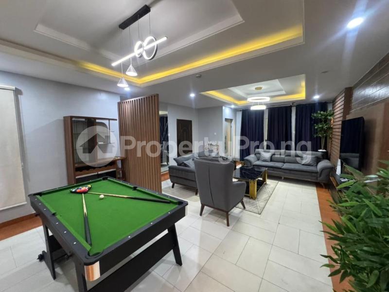 3 bedroom Flat / Apartment for rent ONIRU Victoria Island Lagos
