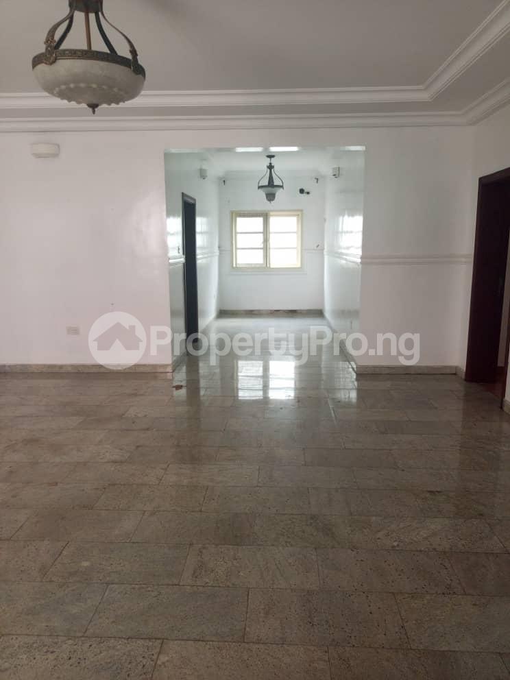 3 bedroom Flat / Apartment for rent In An Estate Osapa london Lekki Lagos