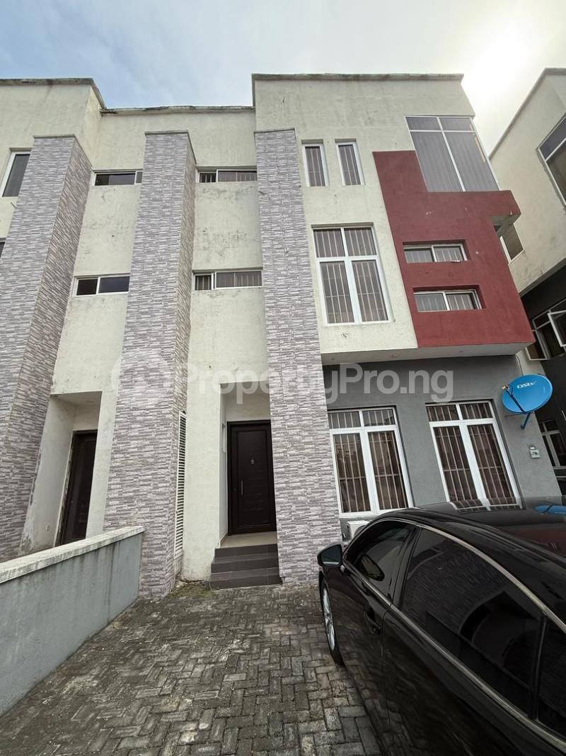 4 bedroom House for sale Vintage Park Estate Osapa london Lekki Lagos