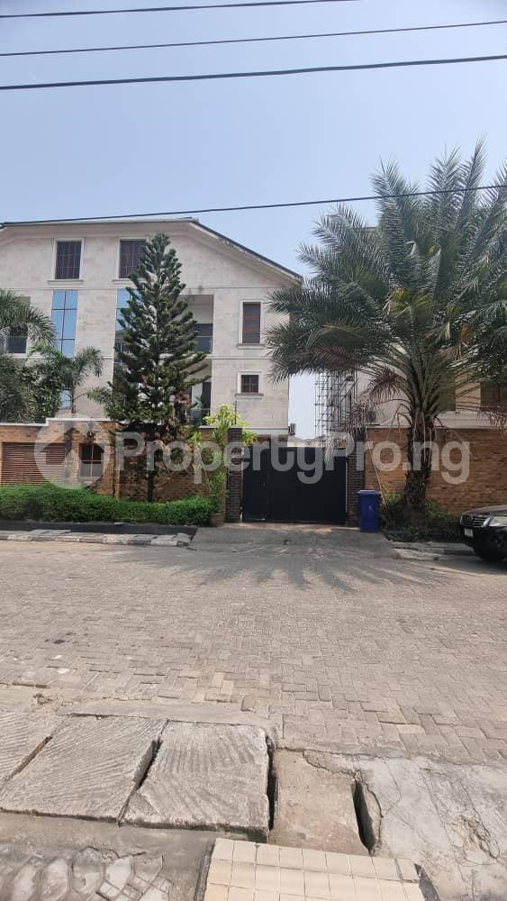4 bedroom House for sale Banana Island Road, Ikoyi Lagos