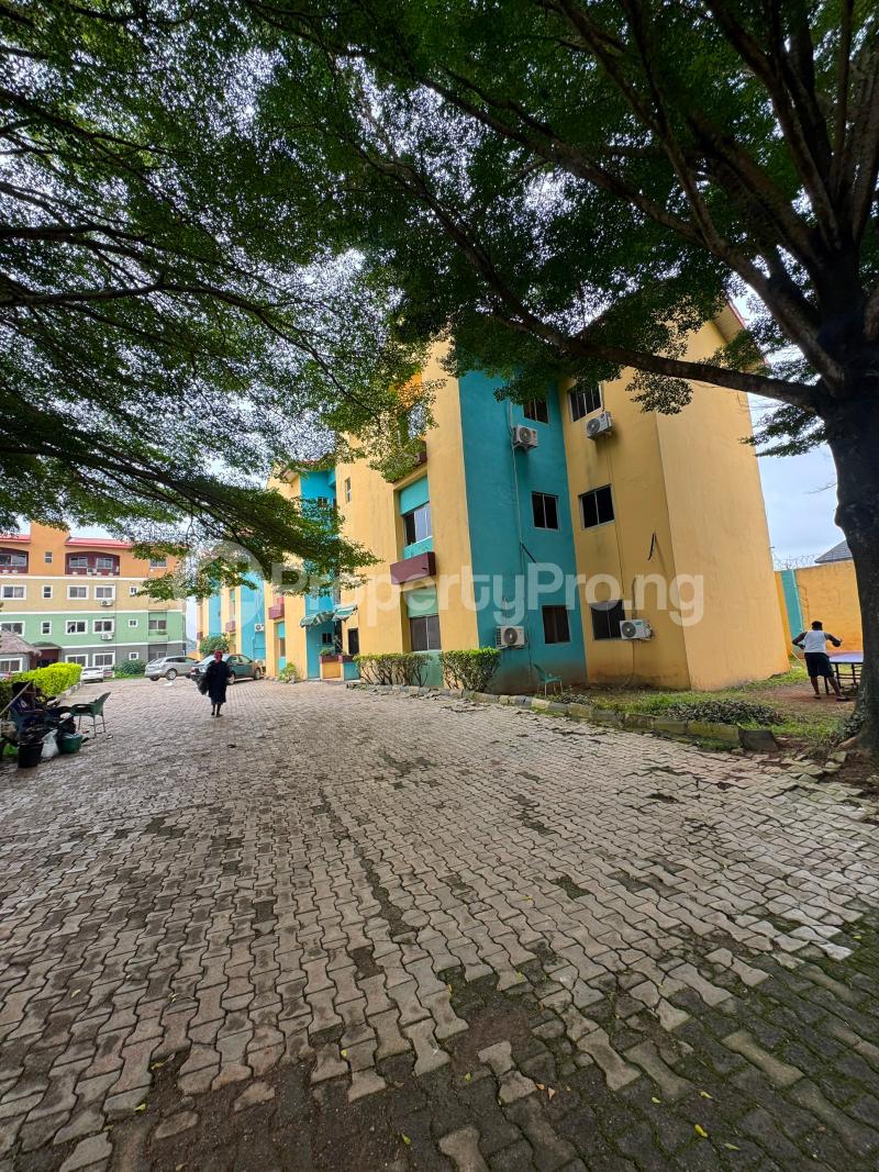 2 bedroom House for sale Derin Court Onireke Gra, Along Sabo, Onireke Road Jericho Ibadan Oyo