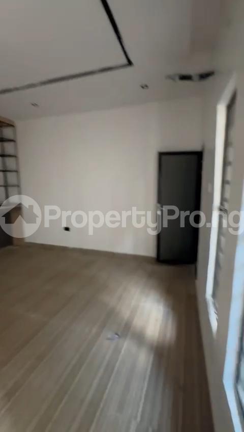 3 bedroom Flat / Apartment for rent Fadeyi, Yaba Lagos