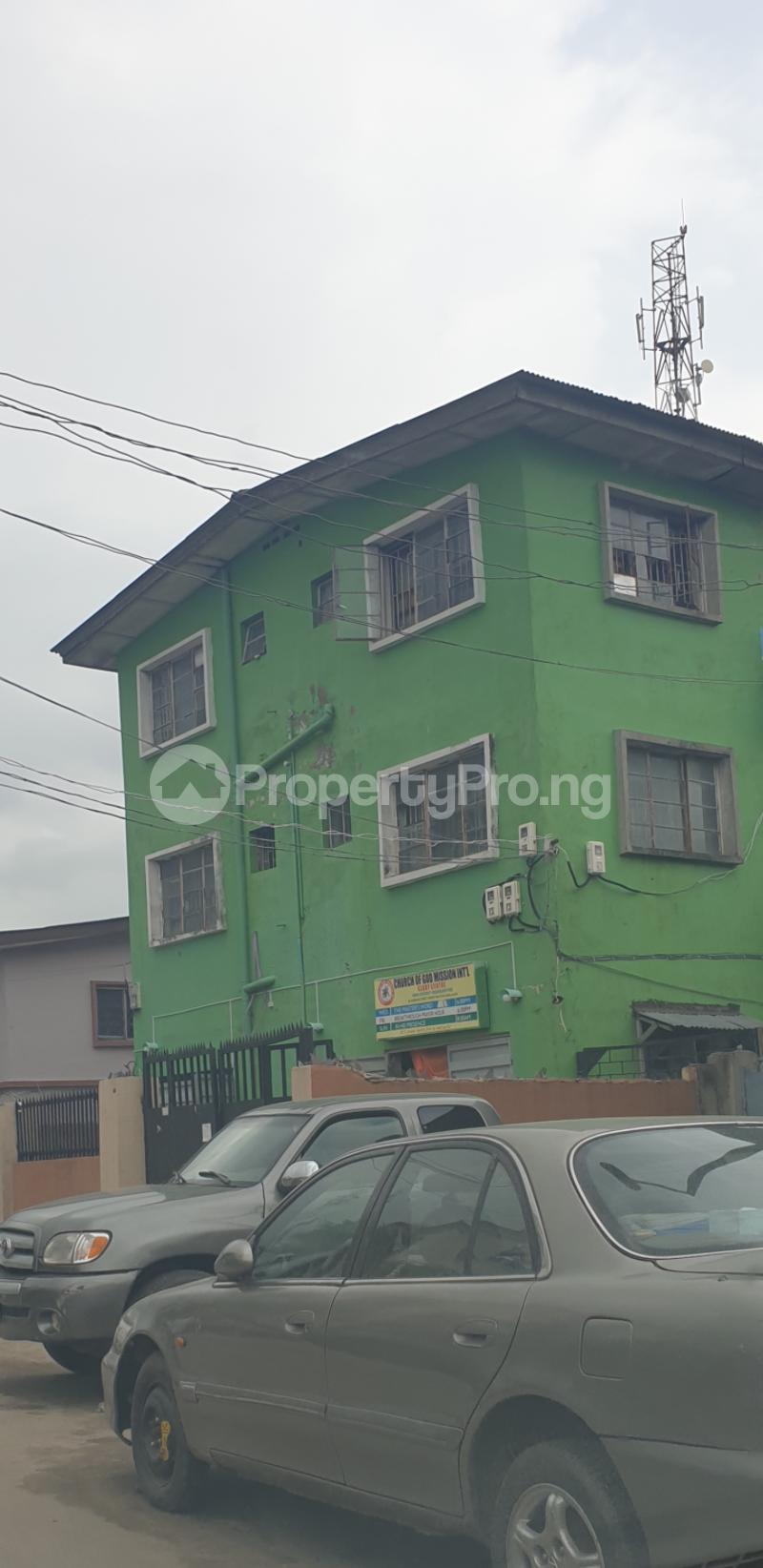 House for sale Chemist, Akoka, Yaba, Lagos. Akoka Yaba Lagos