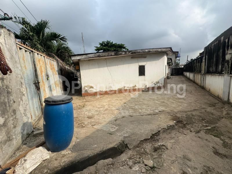 Land for sale Secured Estate Ilupeju Lagos