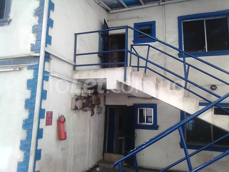 3 bedroom Commercial Property for rent   Yaba Lagos