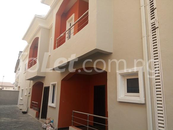 3 bedroom House for rent Mega Chicken Road Ikota Lekki Lagos