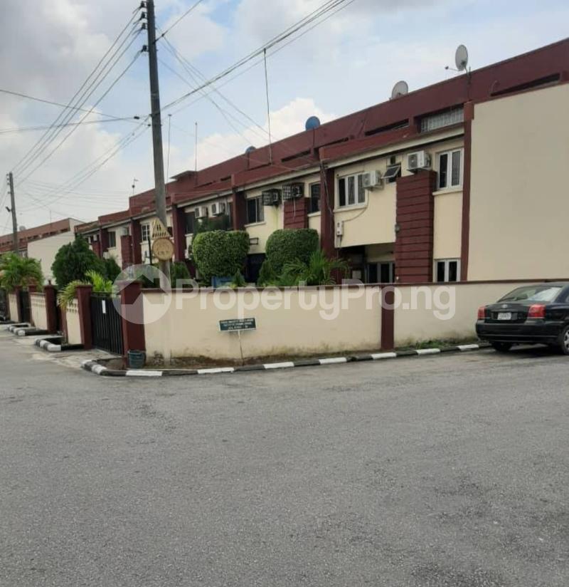 3 bedroom House for sale Tajudeen Olanrewaju Estate Yaba Lagos