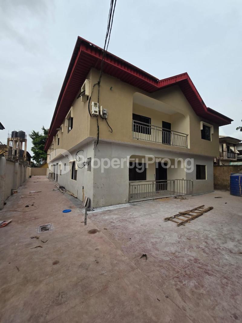 3 bedroom House for rent Omole phase 2 Ojodu Lagos
