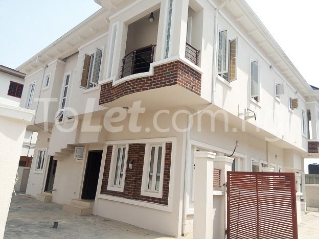 4 bedroom House for rent Road 18a, Chief Romans Ugoji Left chevron Lekki Lagos