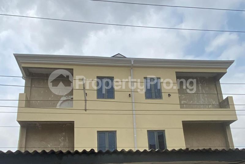 1 bedroom Flat / Apartment for sale Adekunle Yaba Lagos