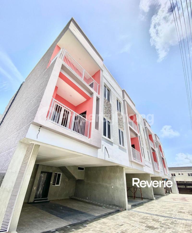 4 bedroom House for sale Ologolo Lekki Lagos