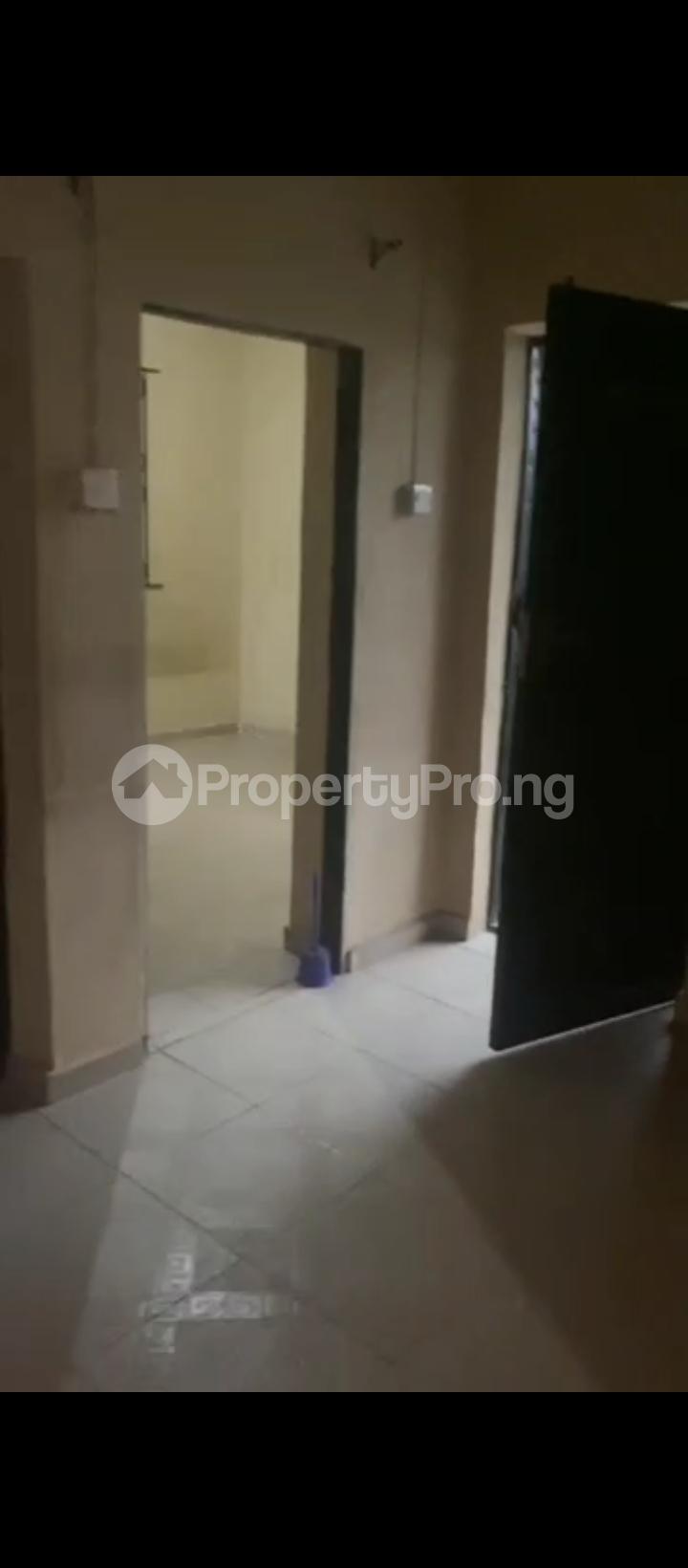 2 bedroom House for rent Akilo Ogba Ogba Lagos