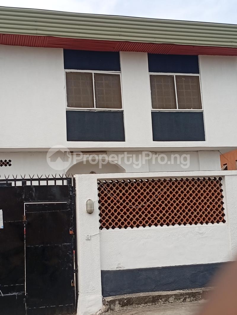 4 bedroom House for rent Adeniyi Jones Ikeja Lagos