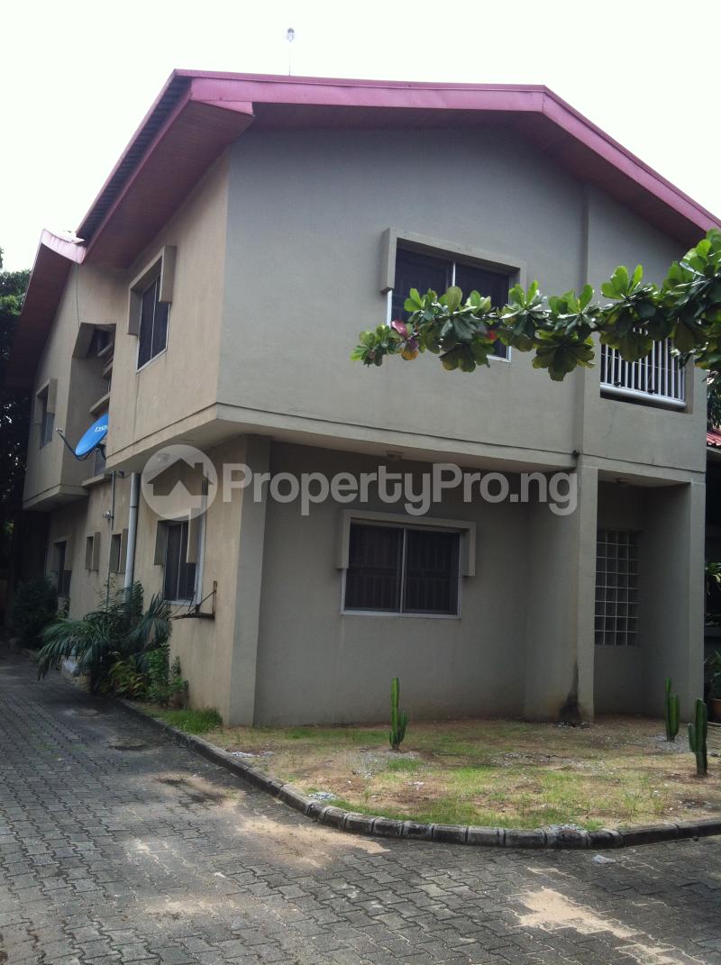 4 bedroom House for rent Within A Lovely Estate ONIRU Victoria Island Lagos - 12