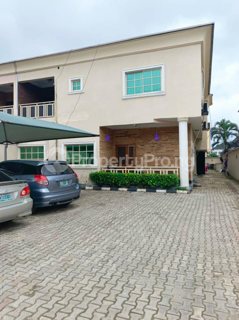 Flat / Apartment in Osapa london Lekki Lagos Flat / Apartment for
