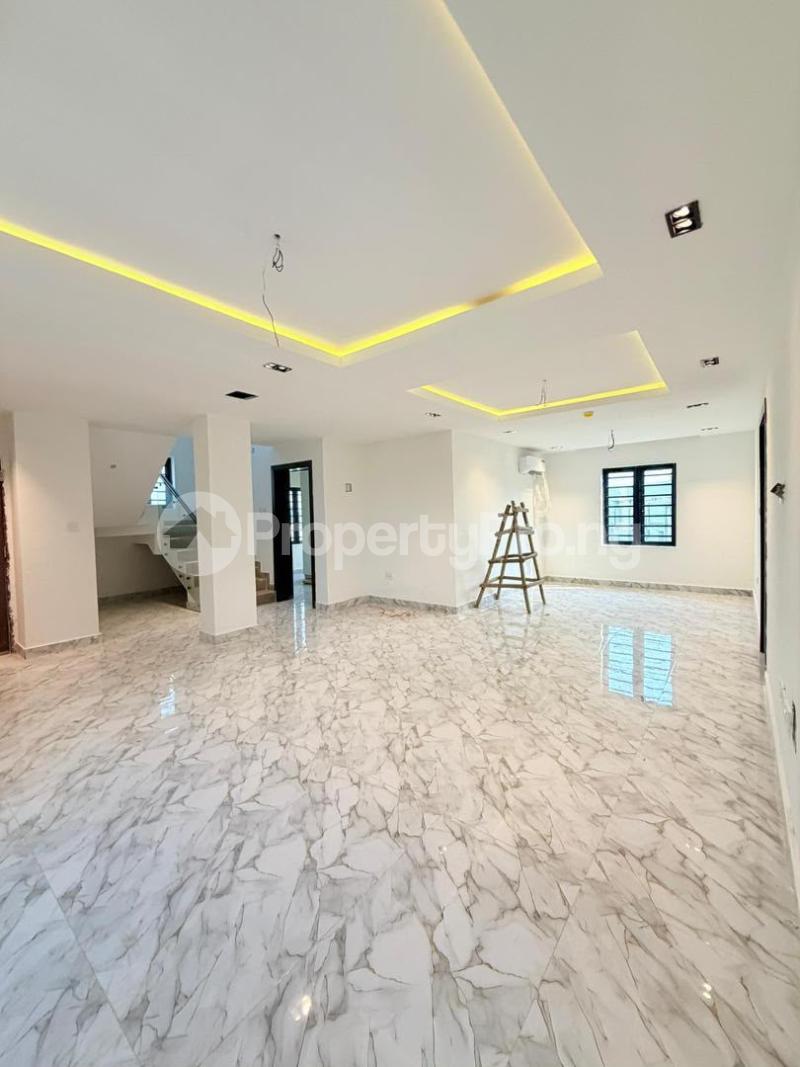 4 bedroom House for shortlet Gbagada Lagos