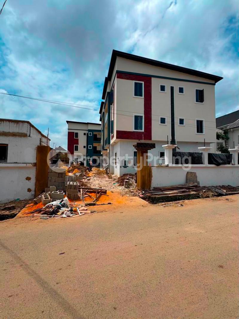 2 bedroom House for sale Off Adelabu Adelabu Surulere Lagos
