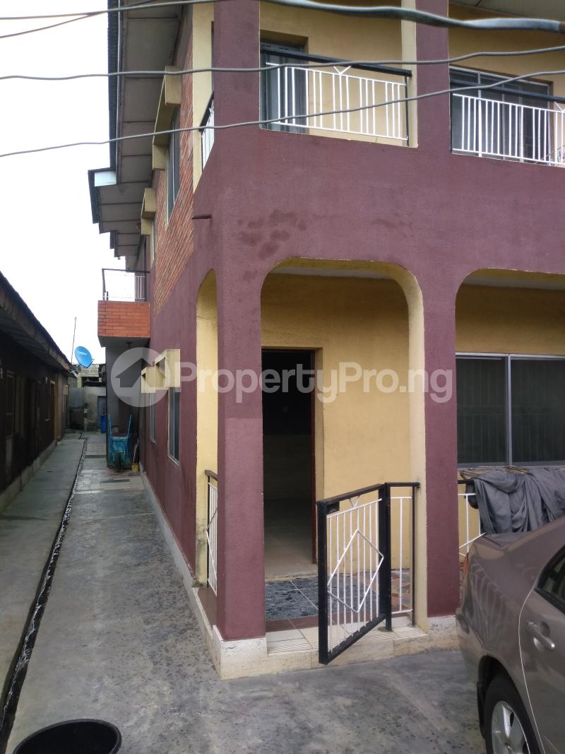 2 bedroom House for rent Off Prof Lekan Street, Not Far From Car Wash Oworonshoki Gbagada Lagos - 1