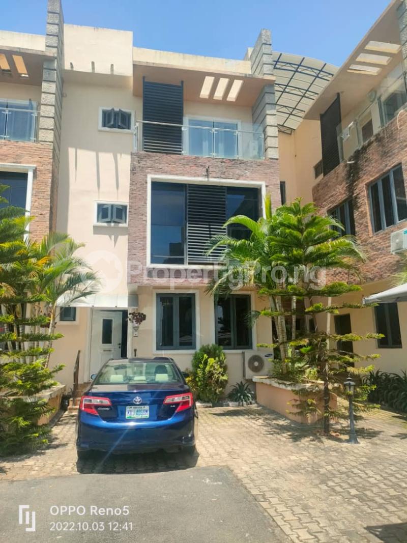 4 bedroom House for sale Guzape Abuja