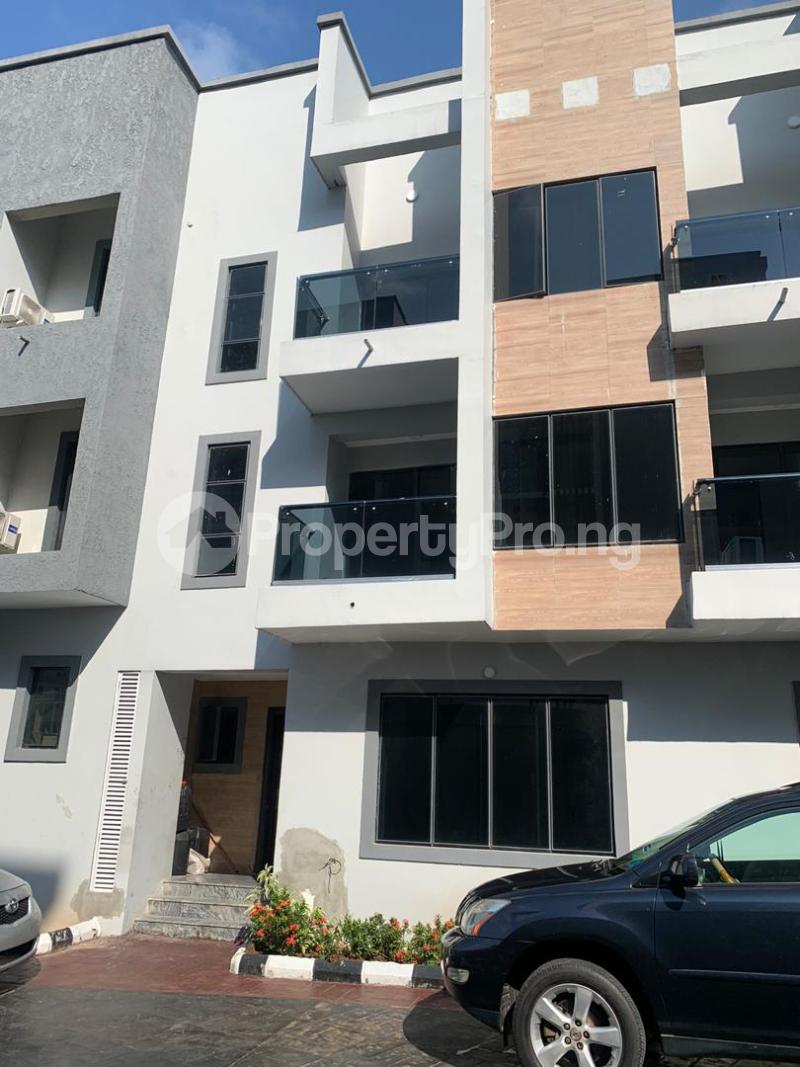 4 bedroom House for sale Opposite Banana Island Ikoyi Lagos