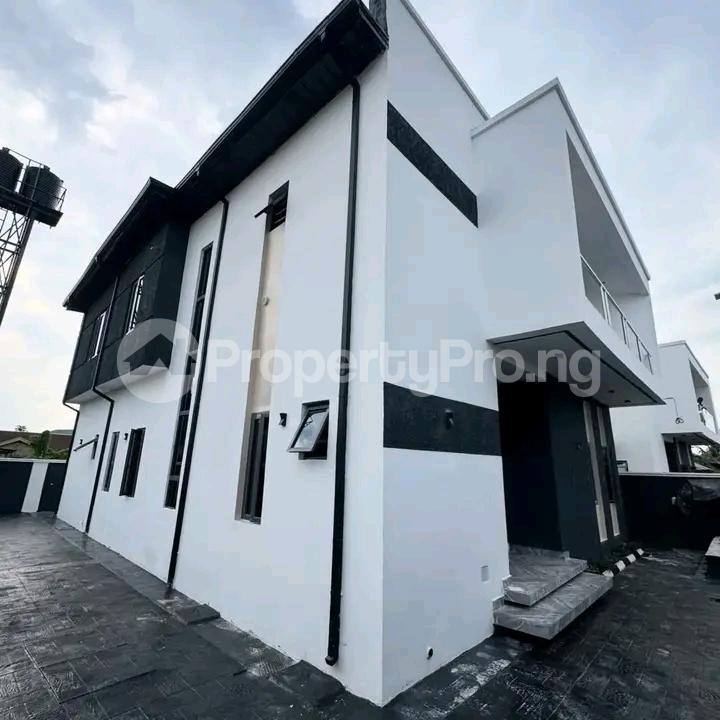 4 bedroom House for sale Radio Estate Off Nta Road Obia-Akpor Port Harcourt Rivers