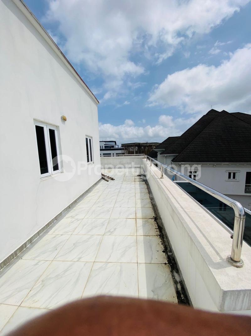 7 bedroom House for sale Pin Nock Estate Jakande Lekki Lagos