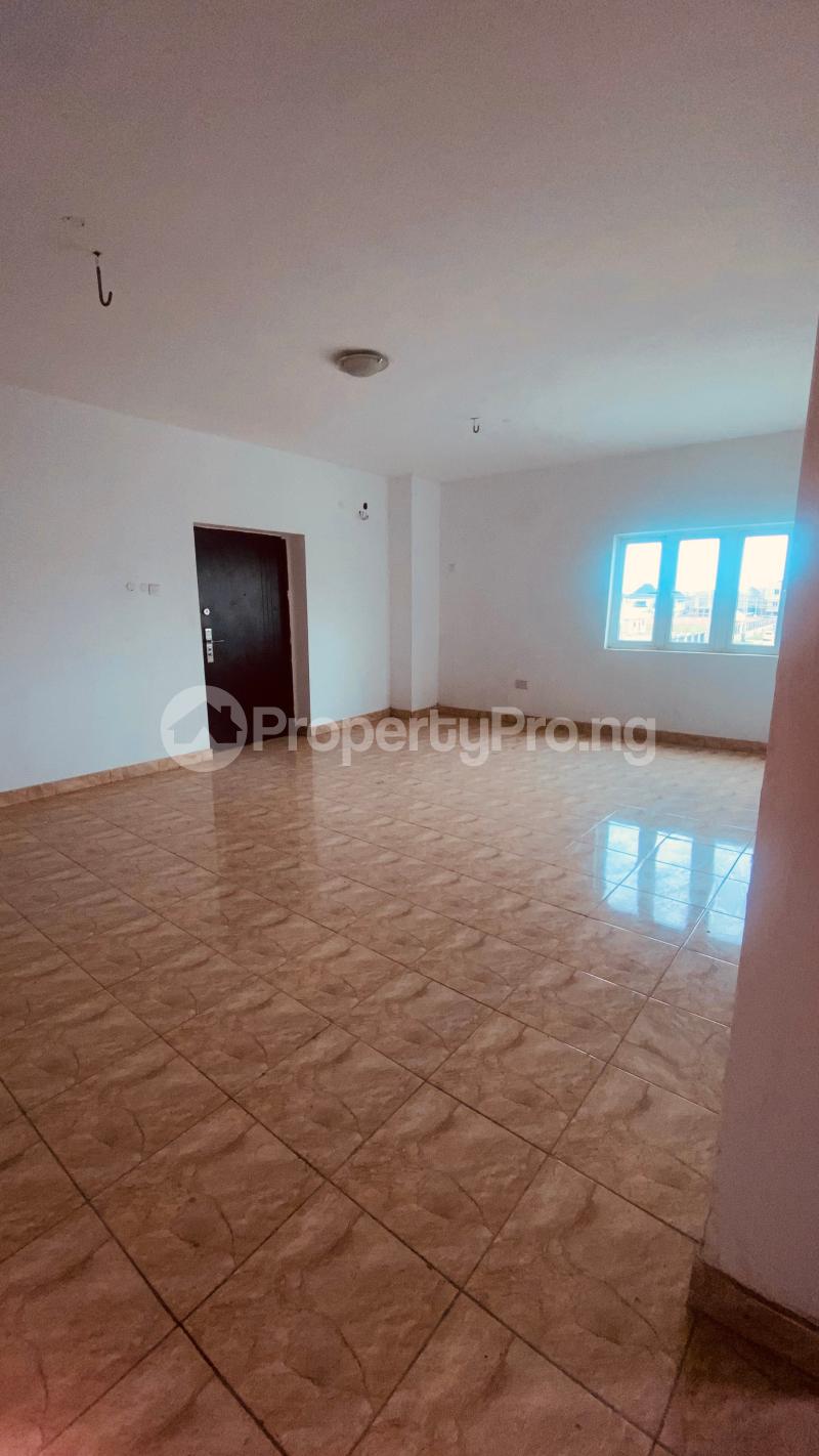 1 bedroom Flat / Apartment for sale Along Mobil Road Inside Estate Ilaje Ajah Lagos