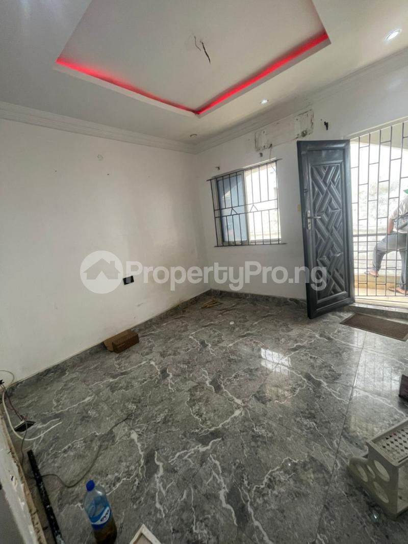 1 bedroom Flat / Apartment for rent Sholuyi Gbagada Lagos