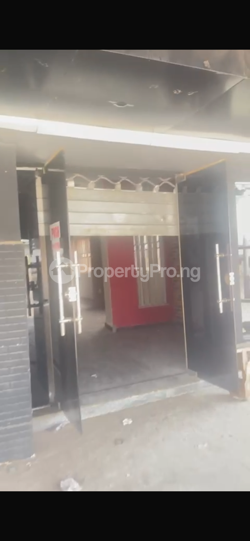 Commercial Property for rent 1st Avenue Gwarinpa Abuja