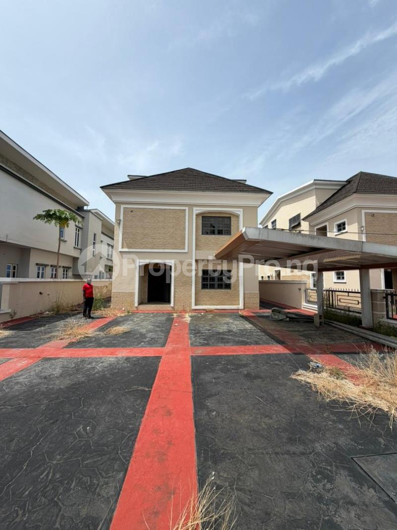 6 bedroom House for sale Carlton Gate Estate Lekki Lekki Lagos