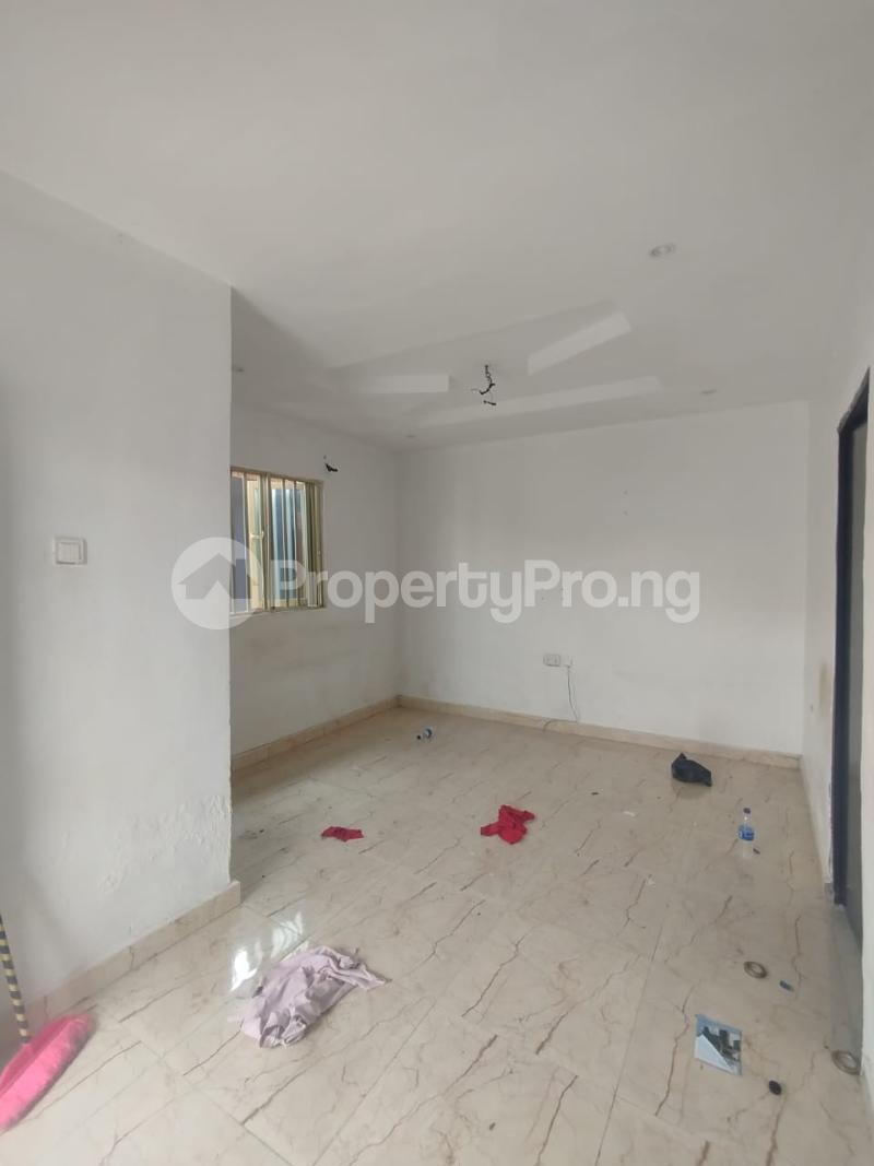 1 bedroom Flat / Apartment for rent Near School Gate Lakowe Ajah Lagos