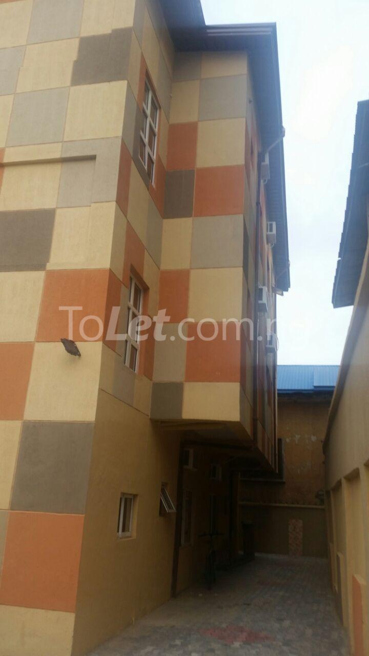 1 bedroom Flat / Apartment for rent Davies Street Akoka Yaba Lagos
