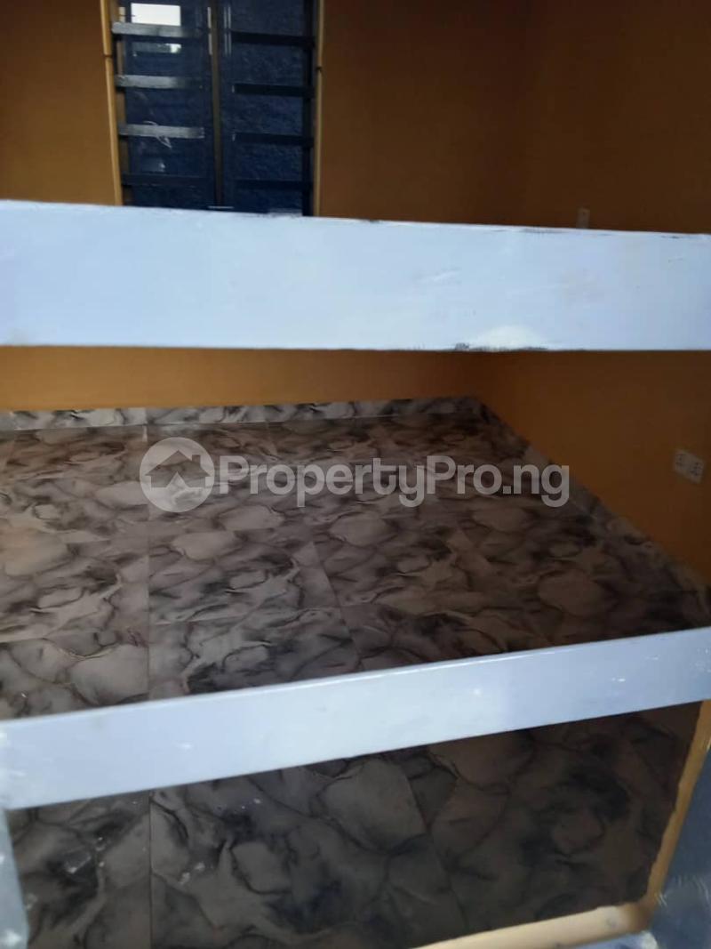1 bedroom Commercial Property for rent Onigbogbo Maryland Lagos