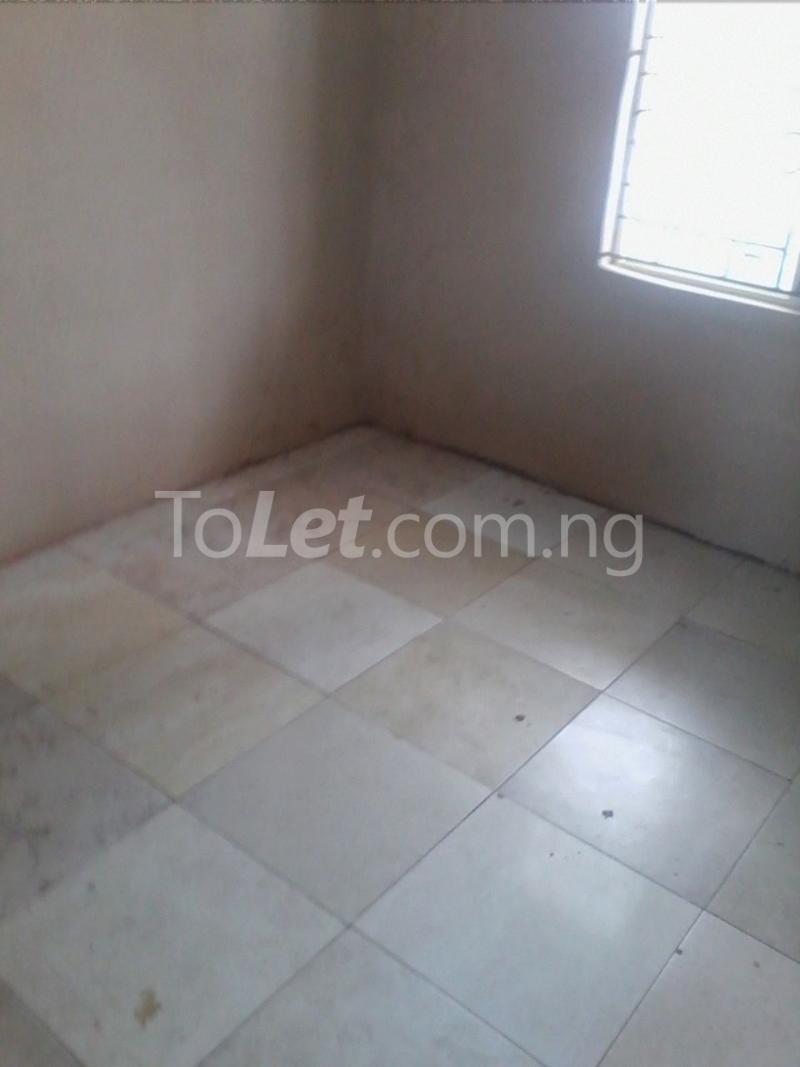 1 bedroom Flat / Apartment for rent Adekabu Road Adelabu Surulere Lagos