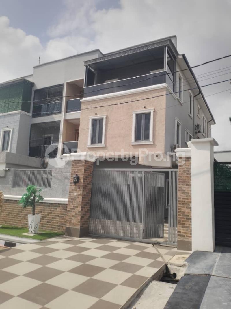 4 bedroom House for sale Gra, Omole phase 1 Ojodu Lagos
