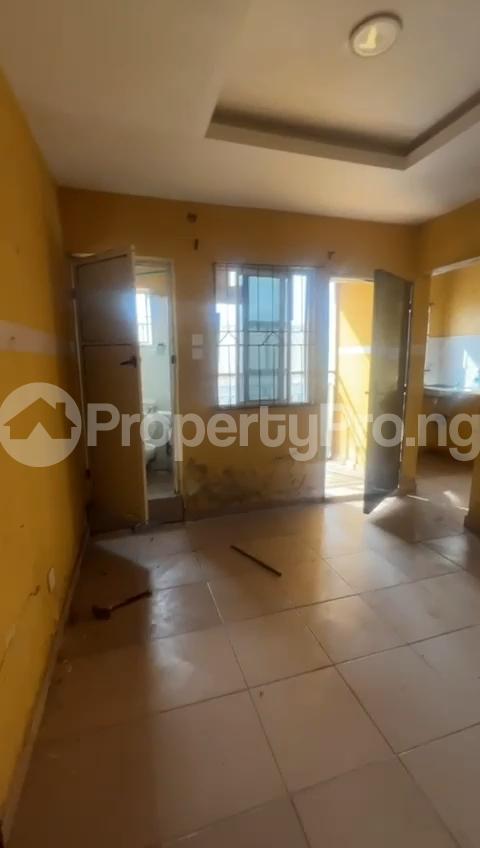 1 bedroom Flat / Apartment for rent Off Pedro Road,shomolu Shomolu Lagos - 0