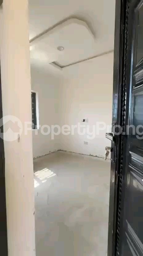 1 bedroom Flat / Apartment for rent Off Pedro Shomolu Lagos