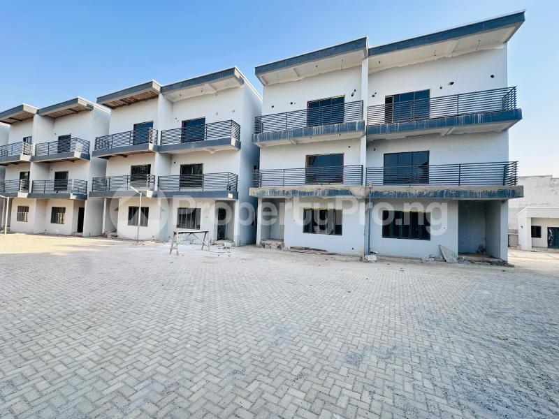 4 bedroom House for sale By Ics Drive Jabi District. ( Video Of The House Is Attached) Jabi Abuja