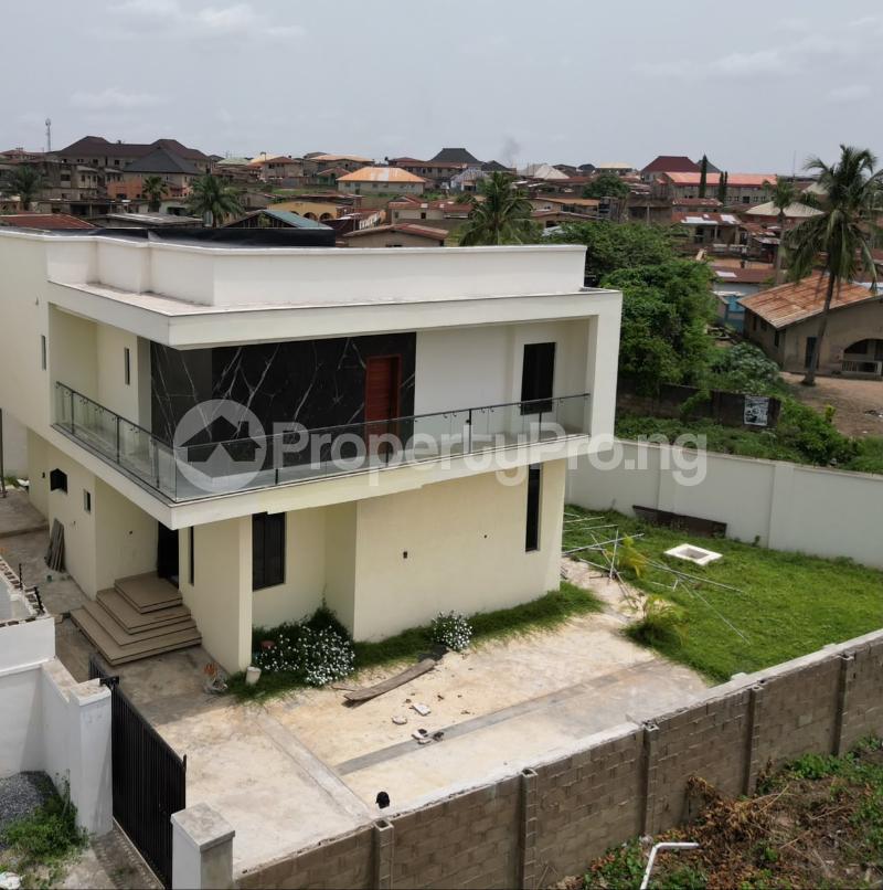4 bedroom House for sale Kolapo Ishola Gra, Off General Gas Akobo Ibadan Oyo