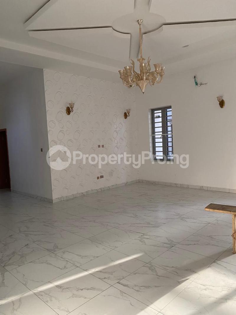 5 bedroom Flat / Apartment for sale Lekki Phase 2 Lekki Lagos