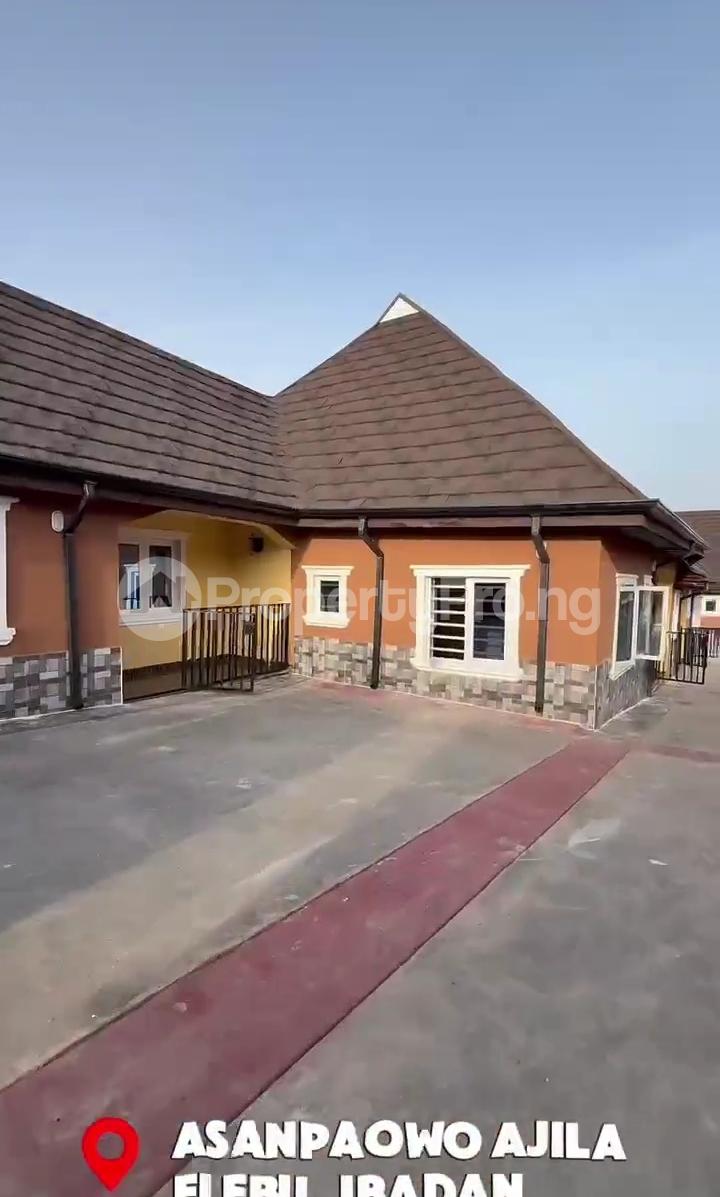 2 bedroom House for rent Asanpa Ajila Estate Elebu Off Akala Express, Ibadan Oyo